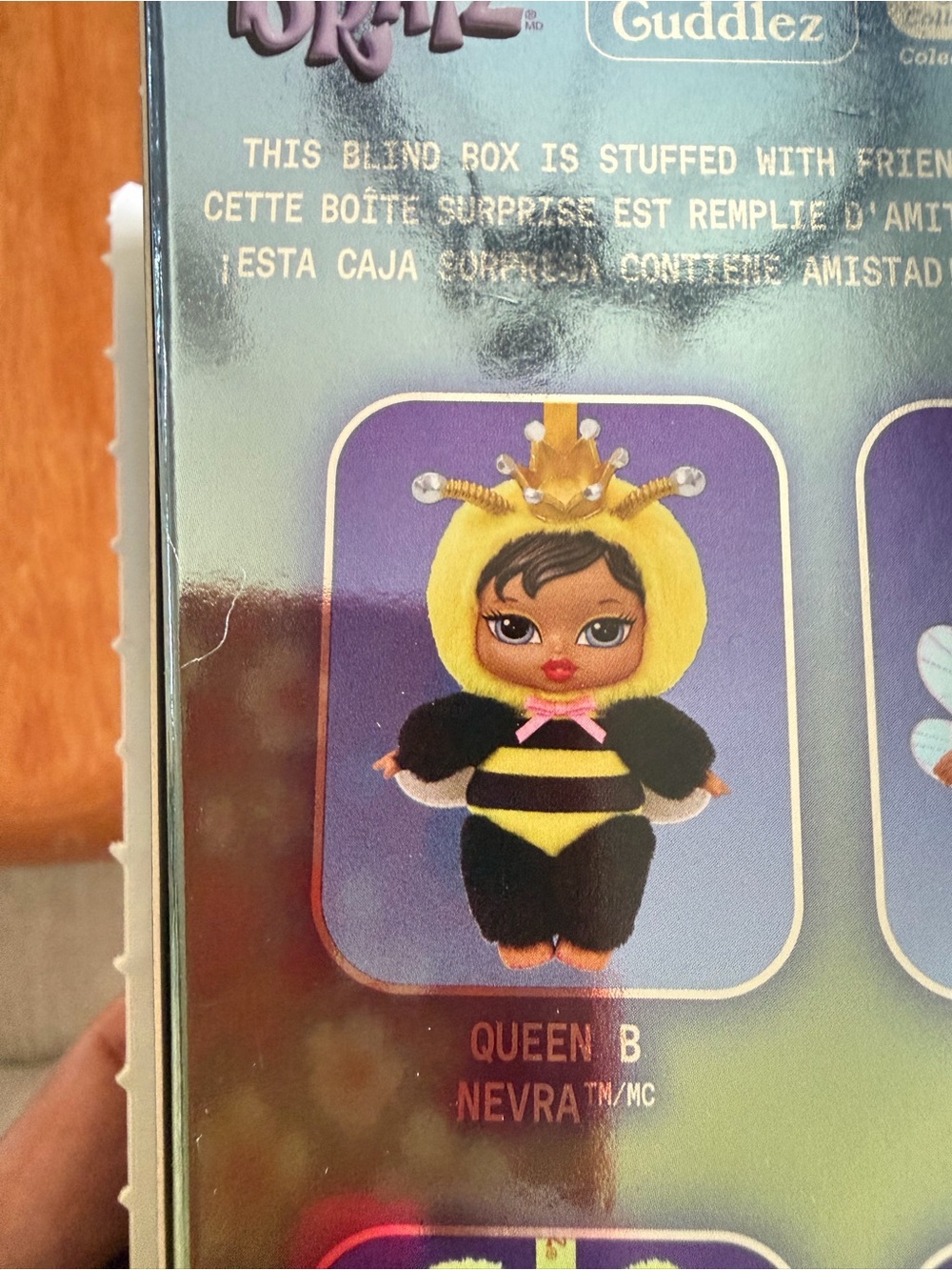 New Release Bratziez Besties Queen Bee 🐝 (Nevra) (Opened box) - Picture 5 of 5